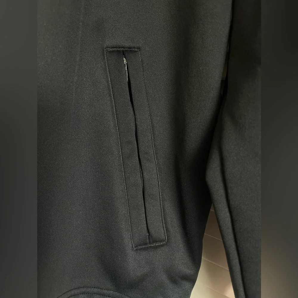 UCLA Men’s Under Armour cold gear zip up
